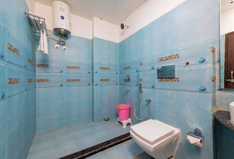 فندق Ravi Residency