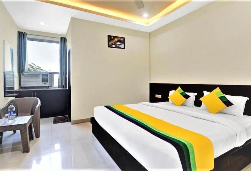 فندق Ravi Residency