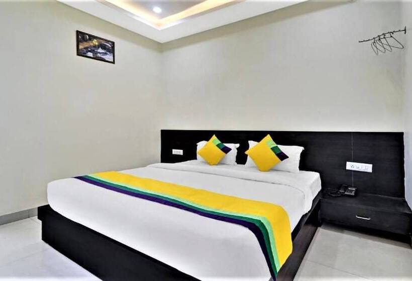 فندق Ravi Residency