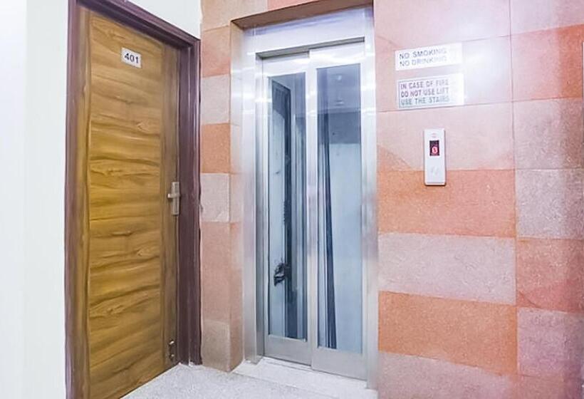 ホテル Roomshala 087 Green High