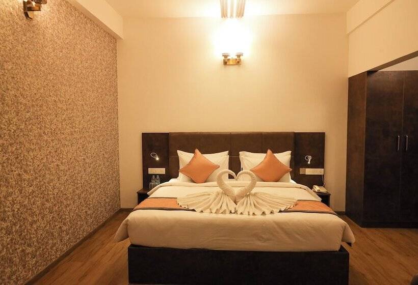 Отель Rv Stay Inn