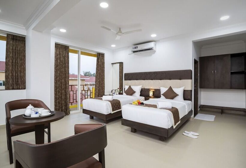 هتل Sairaj Beach Resort   Calangute Goa