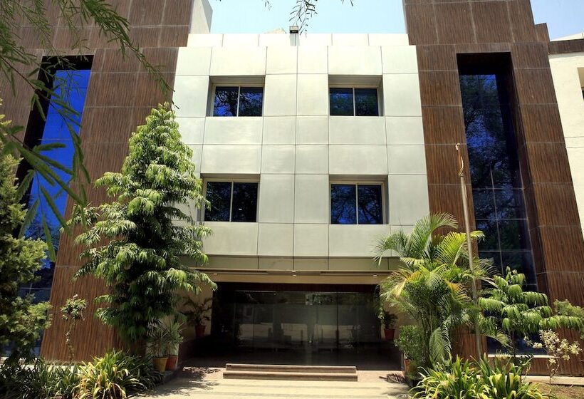 Отель Shri Ramkrishna Baag