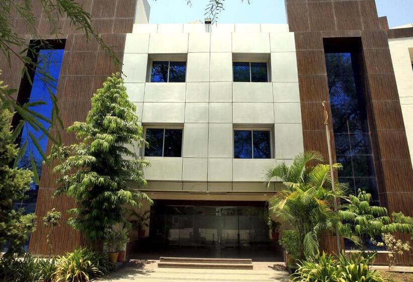 Отель Shri Ramkrishna Baag