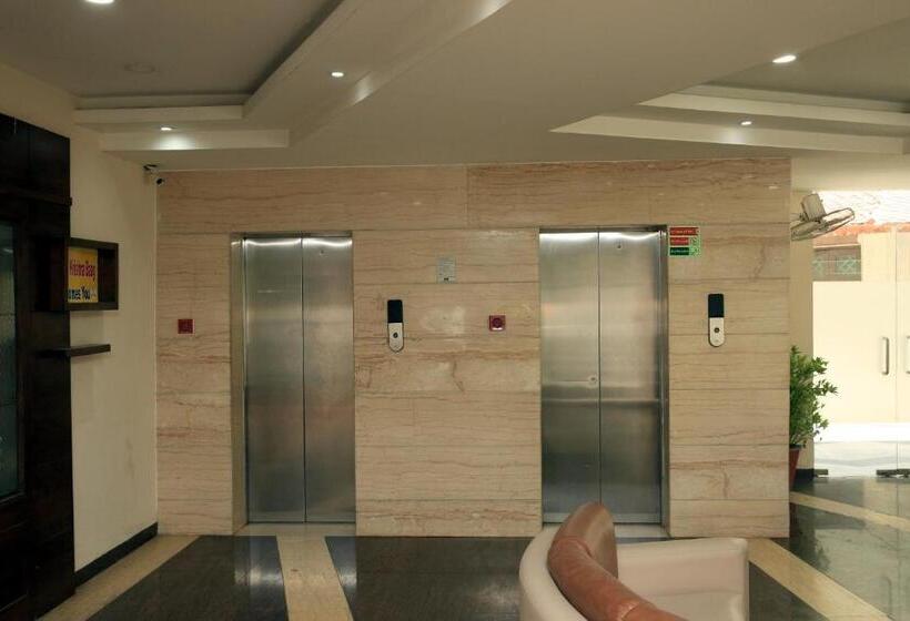 Отель Shri Ramkrishna Baag