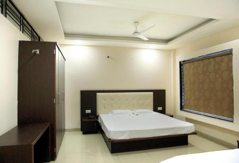 Отель Shri Ramkrishna Baag