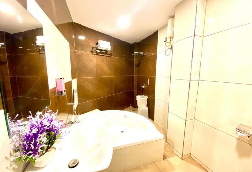 Отель Sky International  Airport Zone Hyderabad