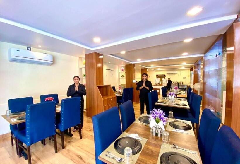 Отель Sky International  Airport Zone Hyderabad