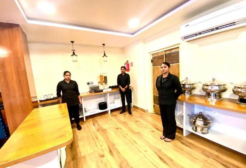 Отель Sky International  Airport Zone Hyderabad