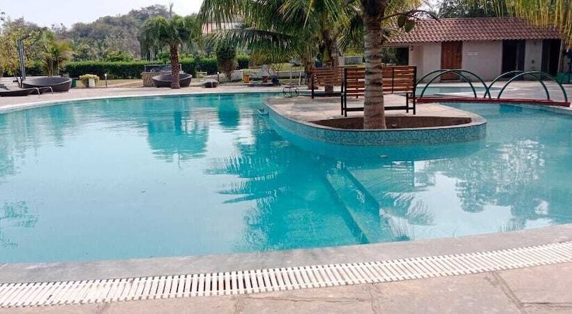 בית מלון כפרי Spree One Resort And Convention Annavaram