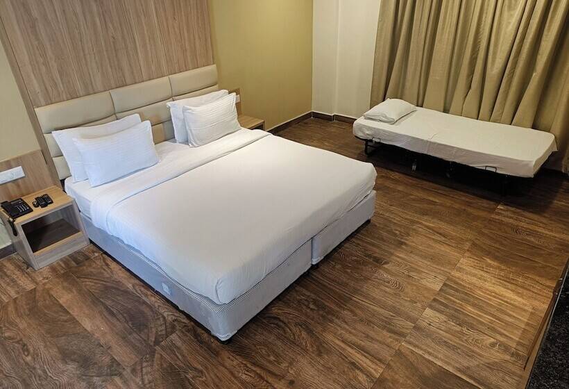 בית מלון כפרי Spree One Resort And Convention Annavaram