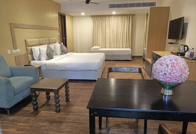 בית מלון כפרי Spree One Resort And Convention Annavaram