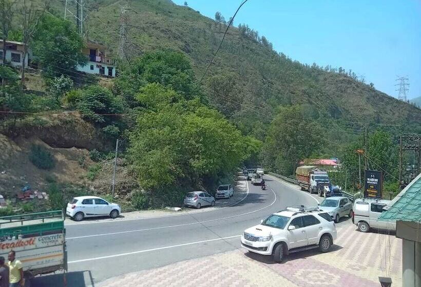 فندق The Mahesh Regency