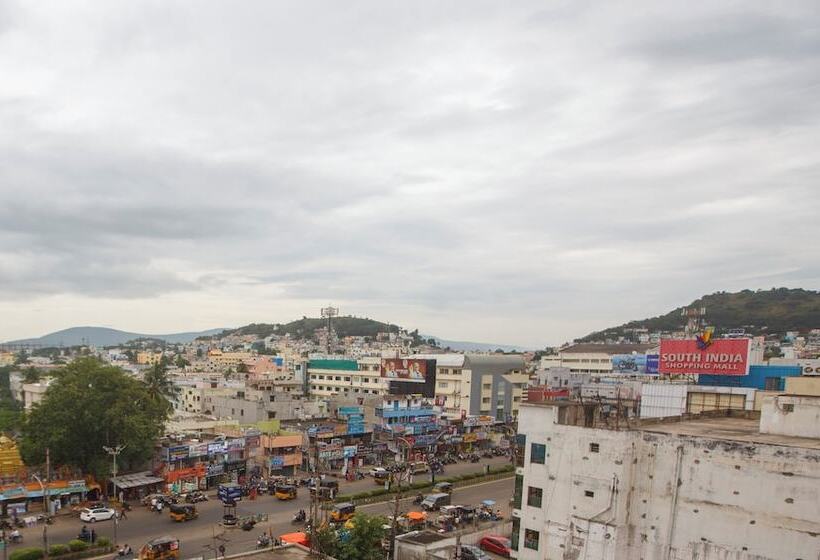 호텔 Treebo Seasons Comfort