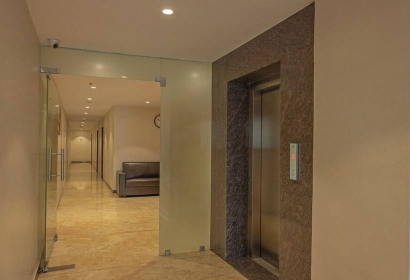 בית מלון כפרי Treebo Seasons Comfort