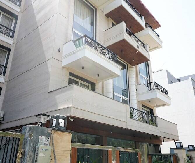 Udman Hotel Gurugram