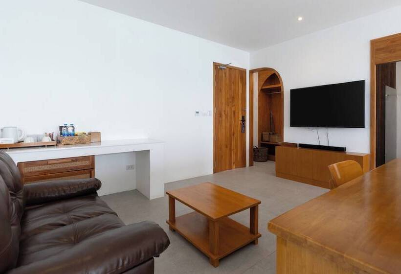 בית מלון כפרי X Sea Khanom Harbor Bay Resort