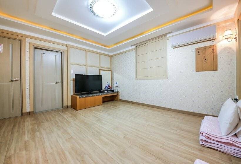 Jangheung Swiss Self Check In Motel