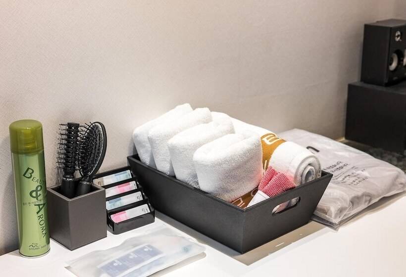 Jeongeup Jjakkkung Self Check In Motel