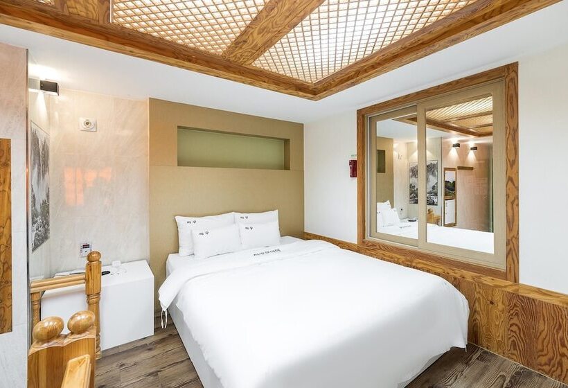 Jeongeup Jjakkkung Self Check In Motel