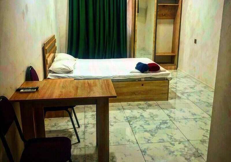 בית מלון כפרי Leon