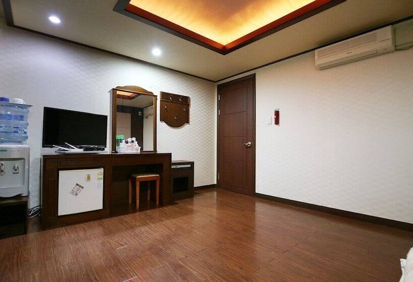 Motel Anmyeondo Haesong