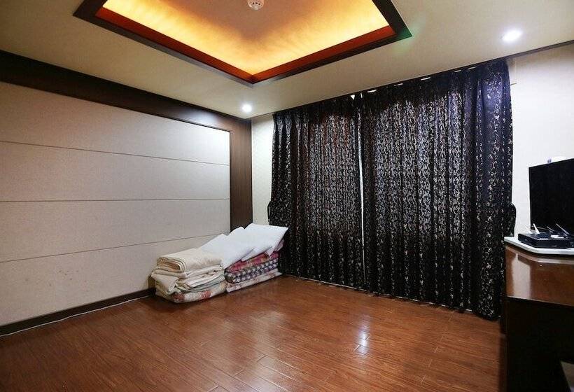 Motel Anmyeondo Haesong