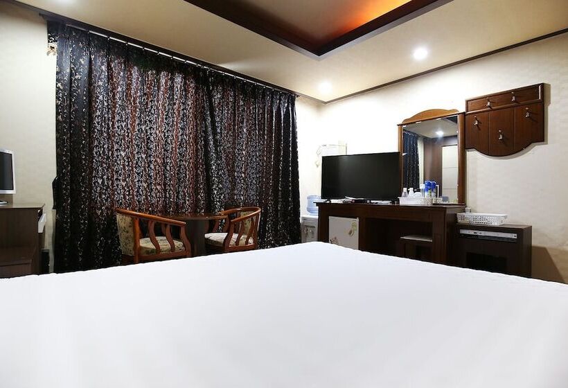 Motel Anmyeondo Haesong