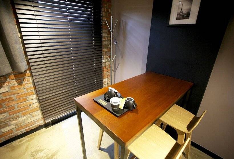 מוטל Ansan Boutique Hotel Reniel