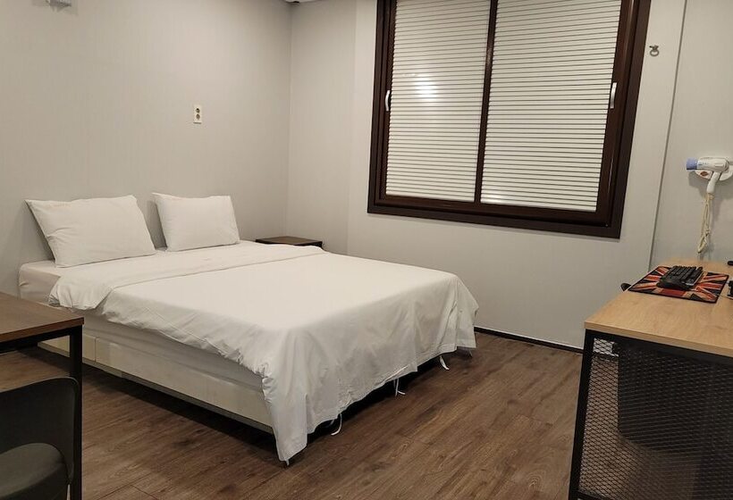 모텔 Ansan Hotel Dome