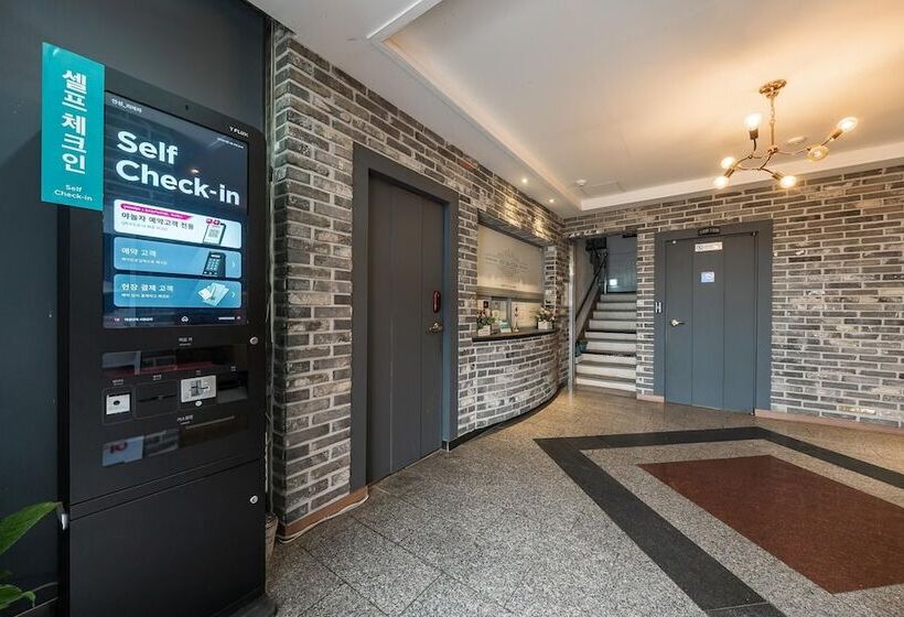 فندق على الطريق Anseong Rivera