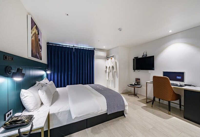فندق على الطريق Anseong Hotel Ruem