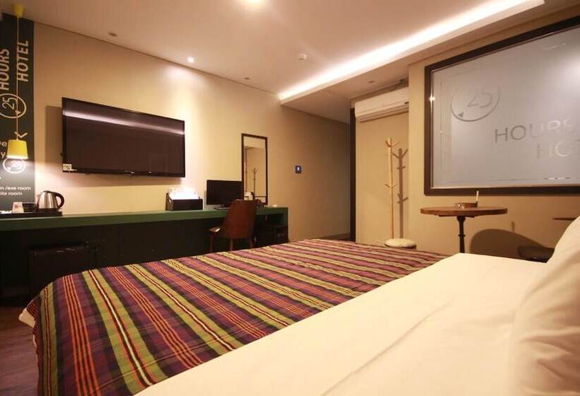 فندق على الطريق Deokcheon Den Basta