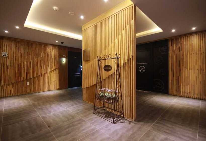 فندق على الطريق Deokcheon Den Basta