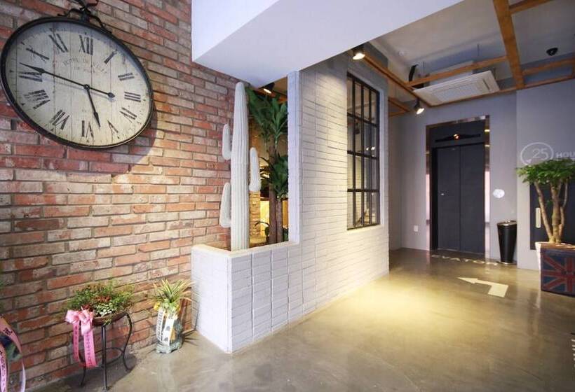 فندق على الطريق Deokcheon Den Basta