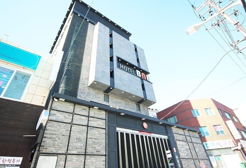 모텔 Busan Yeonsan Dong Bnb