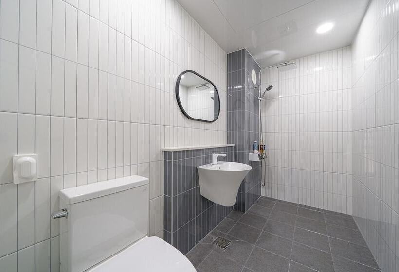 فندق على الطريق Buyeo Prince