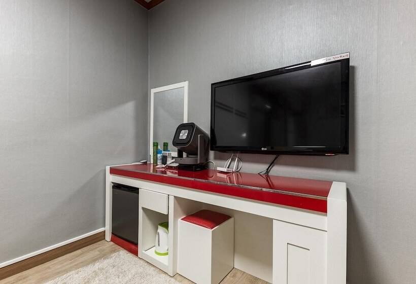 فندق على الطريق Buyeo Prince