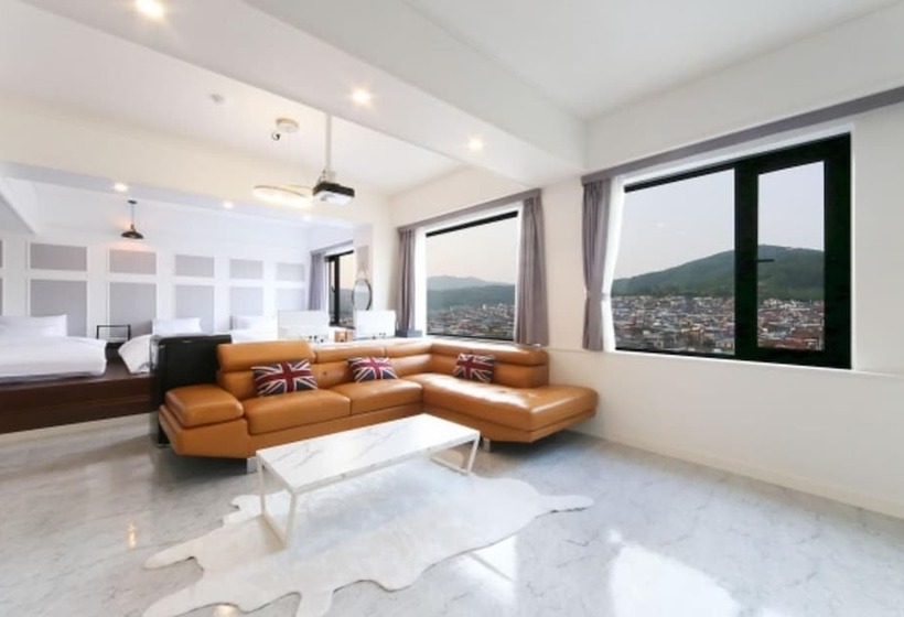 모텔 Changwon Bongokdong Fine Avenue