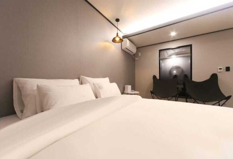 모텔 Changwon Bongokdong Fine Avenue