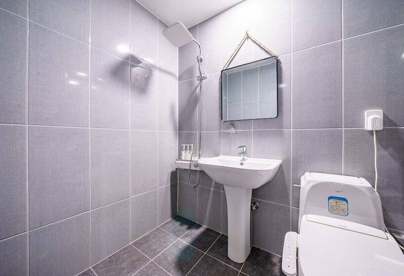 모텔 Changwon Bongokdong Fine Avenue