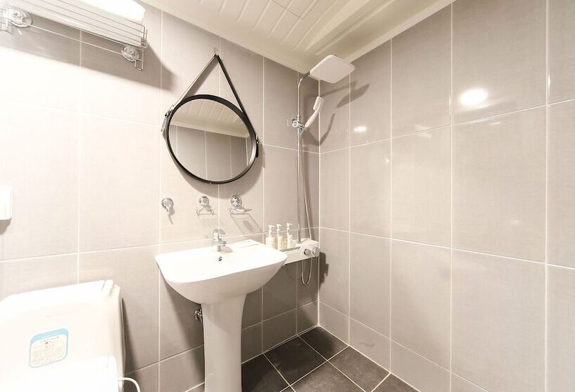 모텔 Changwon Bongokdong Fine Avenue