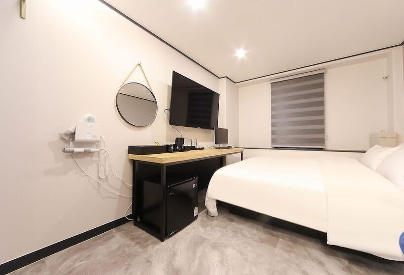 모텔 Changwon Bongokdong Fine Avenue