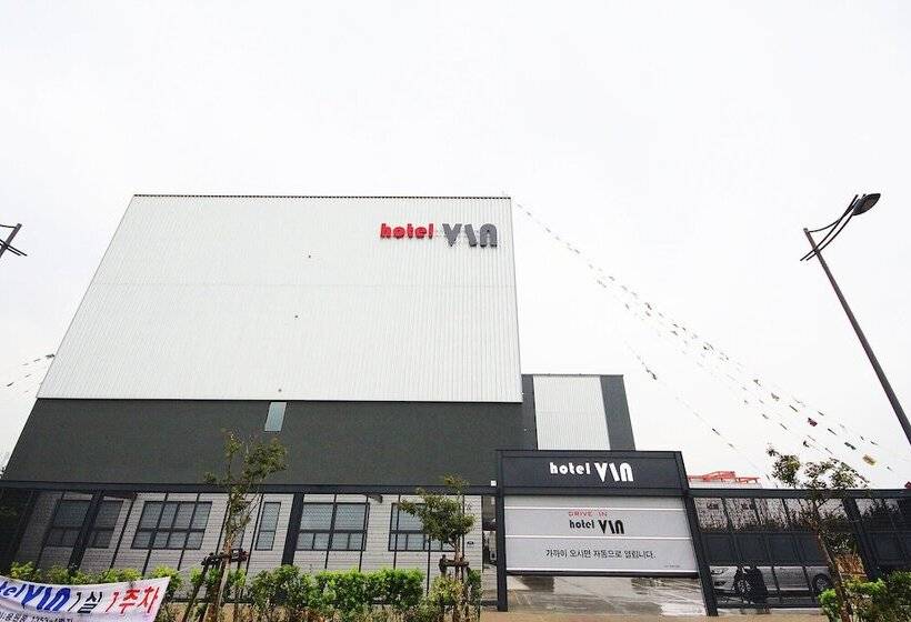 فندق على الطريق Changwon Jinhae Yongwon Hotel Vin