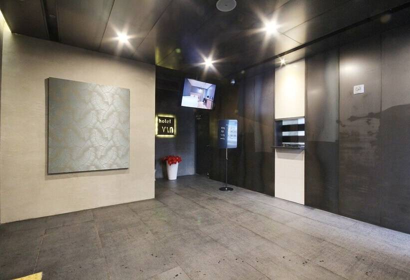 فندق على الطريق Changwon Jinhae Yongwon Hotel Vin