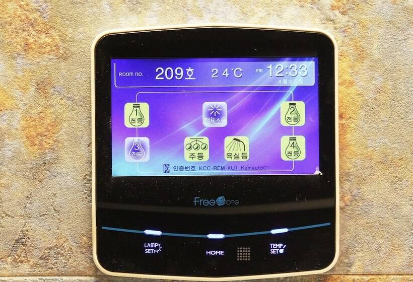 فندق على الطريق Changwon Jinhae Yongwon Hotel Vin