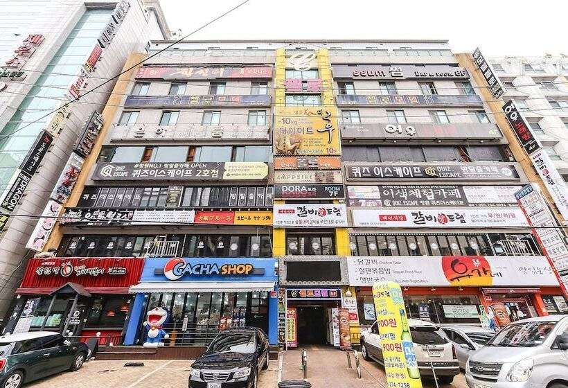 מוטל Changwon Sangnamdong Cello