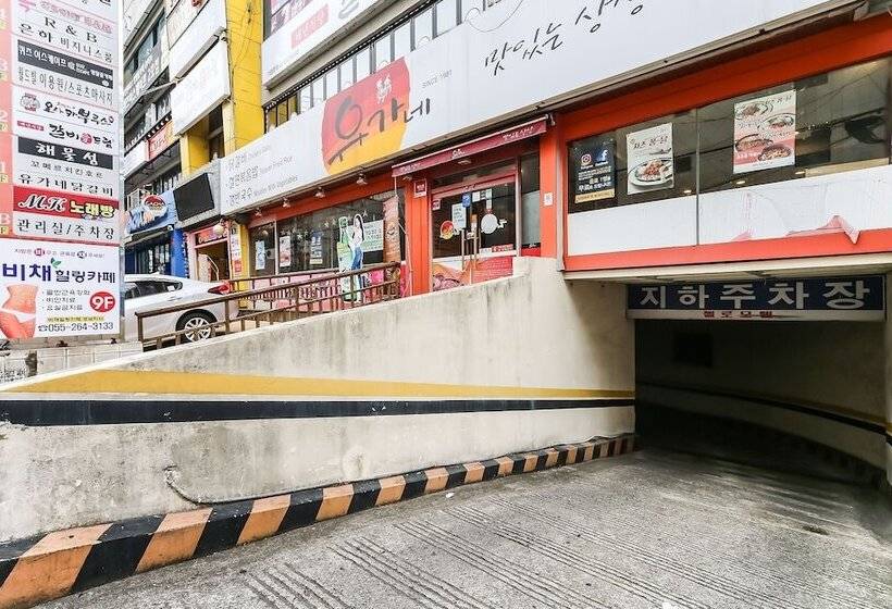 מוטל Changwon Sangnamdong Cello