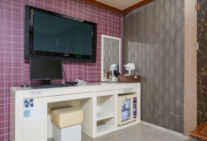 Motel Cheolwon Shell