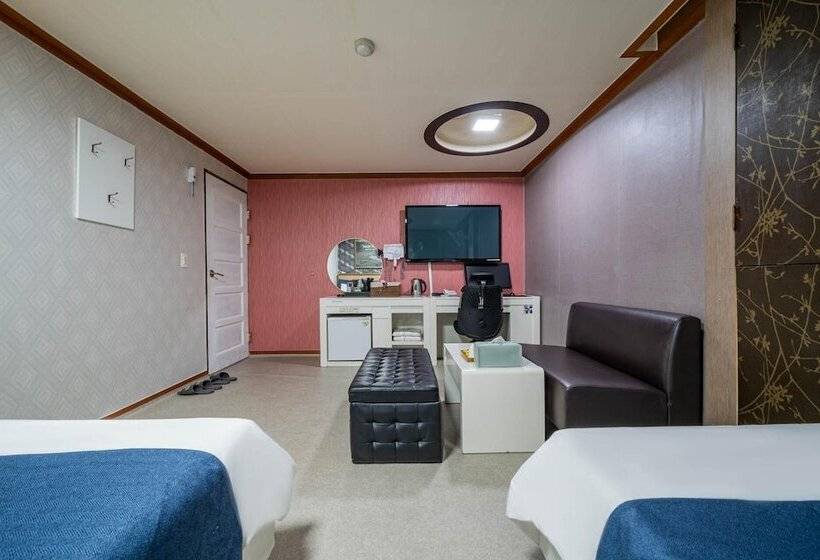 Motel Cheolwon Shell